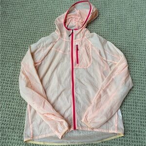 Hoka Women’s Lightweight Wind Breaker